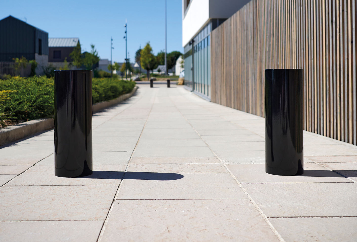 Barcelona Steel Bollard in Black