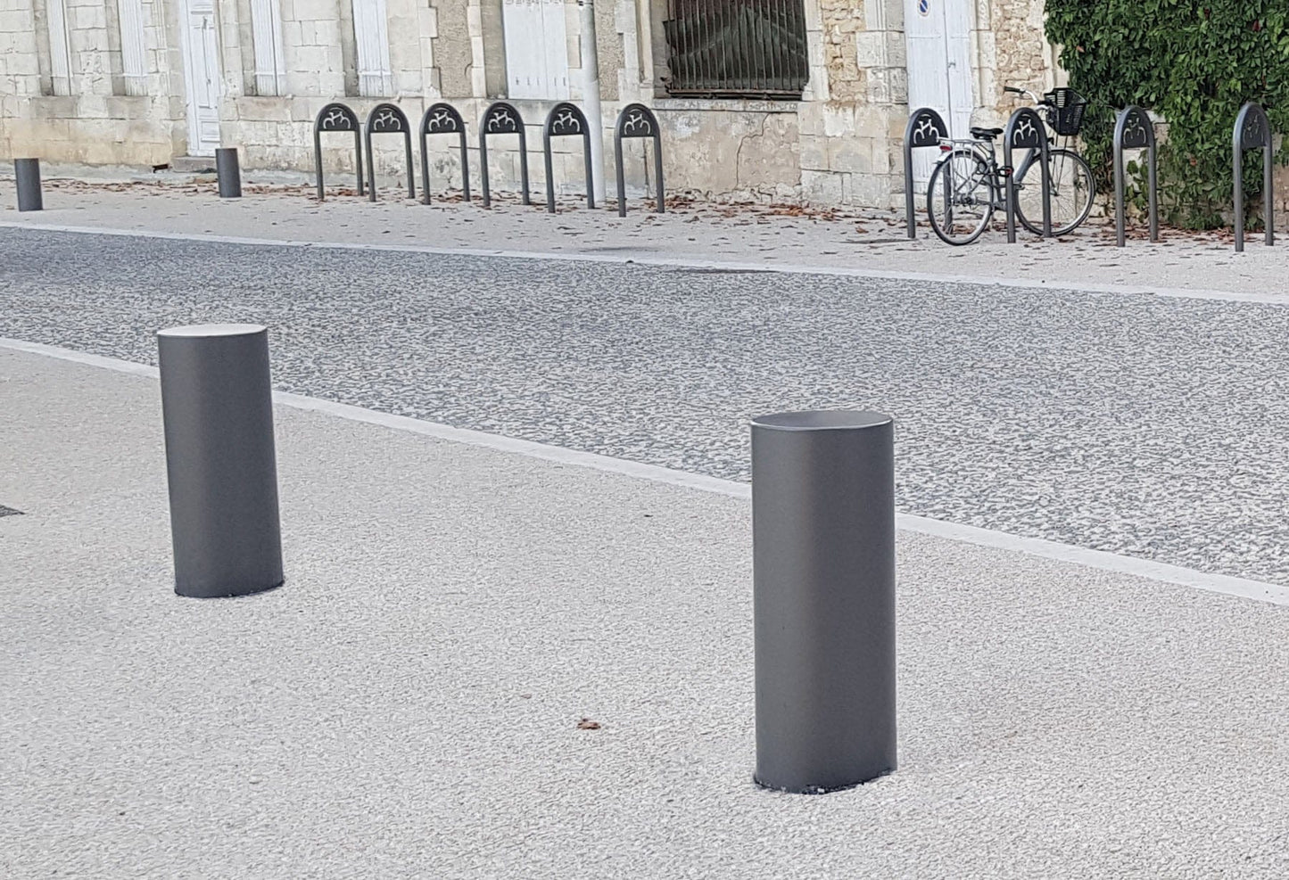 Cityscape Direct Barcelona Steel Bollard