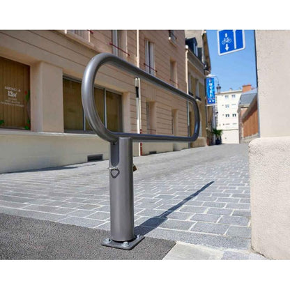 City Hoop Swivel Barrier